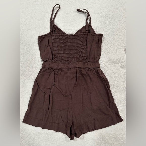 Romper - Picture 2 of 4